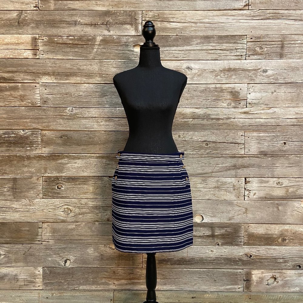 ✨💙Blue and White Loft Skirt💙✨